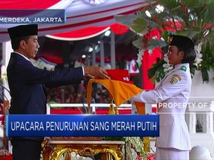 Momen Mendebarkan Penyerahan Bendera