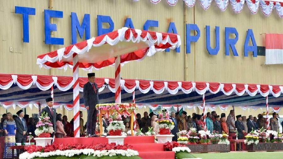 Jonan jadi menteri ESDM pertama yang memimpin upacara bendera kawasan tambang Freeport Papua.