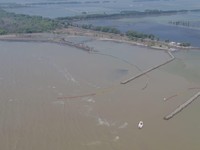 Tangani Tumpahan Minyak, Pertamina Pasang Oil Boom 5 KM