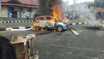 Kerusuhan Terjadi Di Wamena Papua Kantor Bupati Dibakar