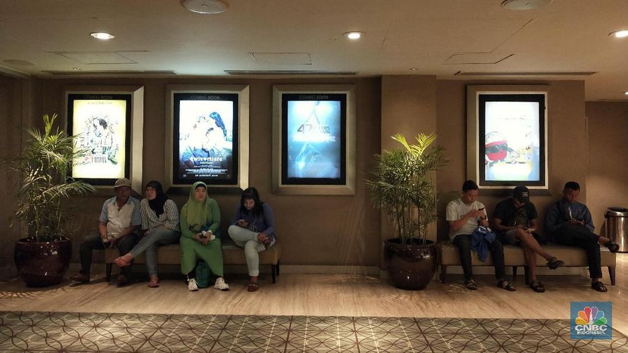 Bioskop jaringan XXI yang berada di kawasan Taman Ismail Marzuki (TIM), Jakarta, akan berhenti beroperasi mulai Senin (19/8) besok. Rencananya, bangunan bioskop XXI ini masuk dalam proyek revitalisasi TIM. (CNBC Indonesia/Andrean Kristianto)