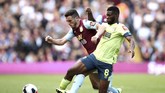 Aston Villa menelan kekalahan di hadapan publik sendiri setelah takluk 1-2 dari Bournemouth pada pekan kedua Liga Inggris di Stadion Villa Park, Sabtu (17/8). (Tim Goode/PA via AP)