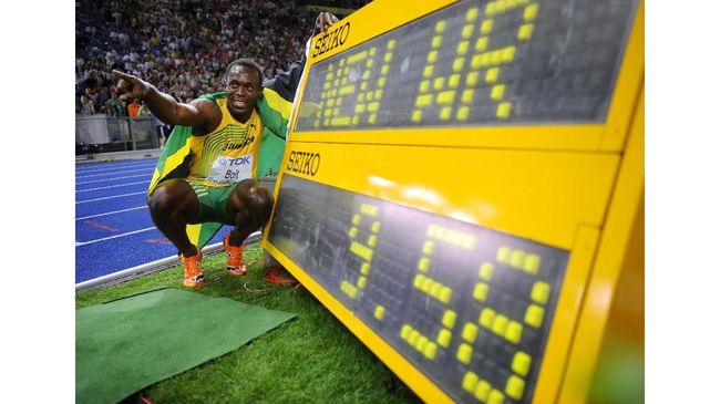 Bolt Cetak Rekor Dunia dengan Penyakit Skoliosis