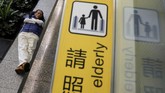 Pasalnya, undang-undang tersebut memungkinkan tahanan Hong Kong termasuk warga negara asing diesktradisi ke China. (REUTERS/Willy Kurniawan)
