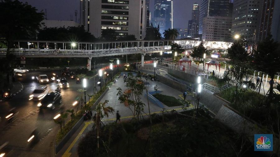 Taman spot budaya menjadi tempat interaksi yang baru bagi seluruh masyarakat Jakarta.