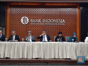 Risiko Utang Naik, Bos BI: Jangan Panik!