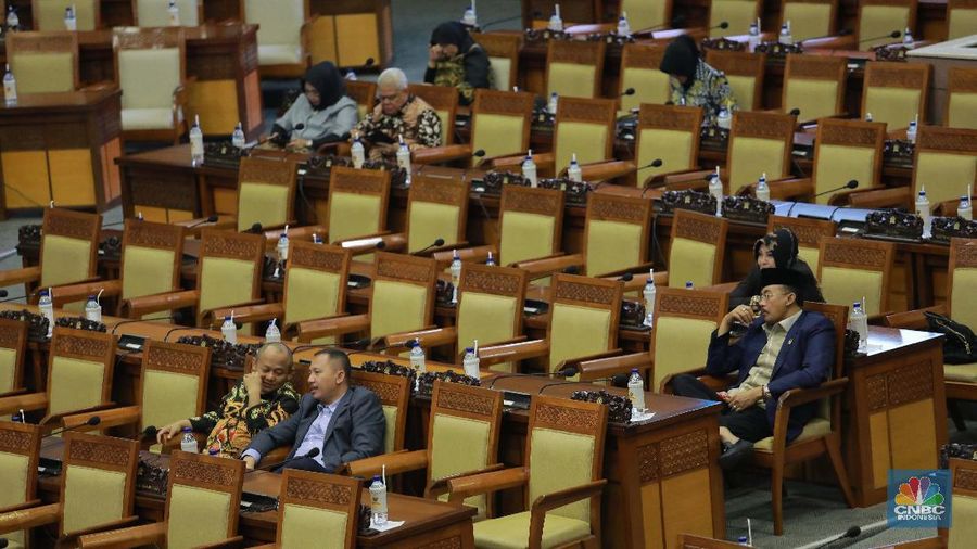 Pemandangan Umum fraksi-fraksi tentang RUU APBN 2020  (CNBC Indonesia/Muhammad Sabki)