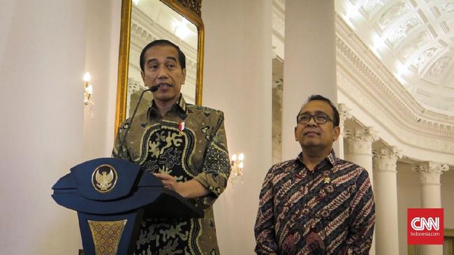 Jokowi Melayat Ibunda SBY Selama 10 Menit