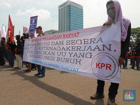 Hari Ini, Puluhan Ribu Buruh akan Kepung Gedung DPR/MPR RI