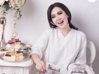 Wow, Harga Kalung Penyanyi Syahrini Buat Netizen Sesak Nafas