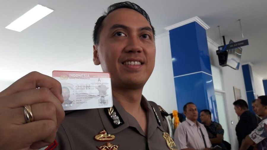 Kartu Smart SIM yang bakal diluncurkan (Foto: Isal Mawardi/detikcom)