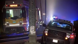 VIDEO: Kereta LRT Tergelincir di California, 27 Orang Luka