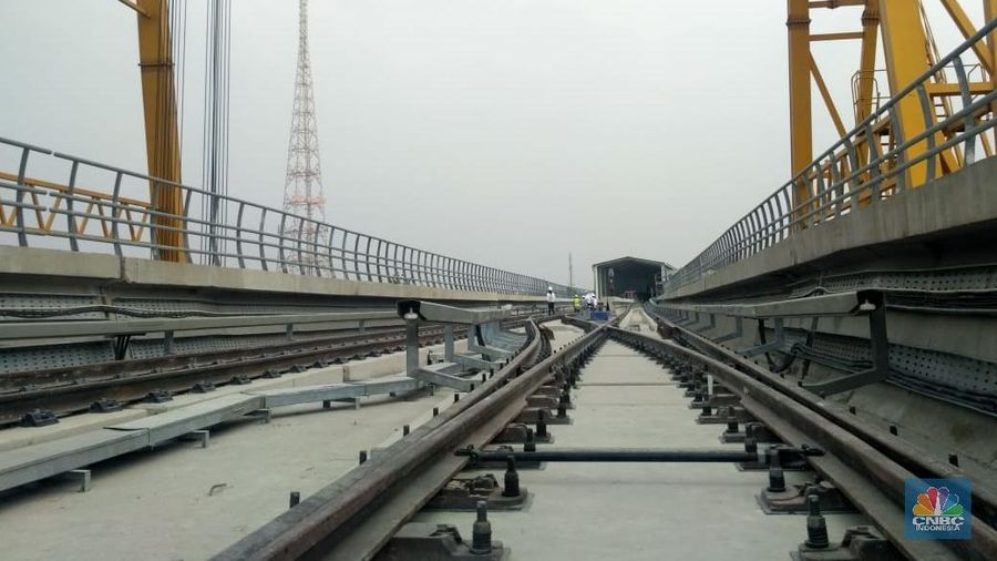 Total jaringan LRT Jabodebek diproyeksikan oleh Menhub baru bisa operasi dua tahun lagi.