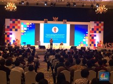 Milenial Hingga Ibu-ibu Simak Petuah Investasi  Lo Kheng Hong