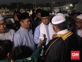 Anies Baswedan Ikut Salat Subuh dalam Milad FPI ke-21