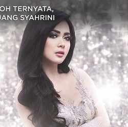 Hobi Travelling, Ini Mesin Uang Syahrini