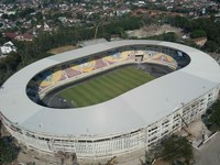 Buat Piala Dunia, Jokowi Resmikan Stadion Manahan Malam Ini