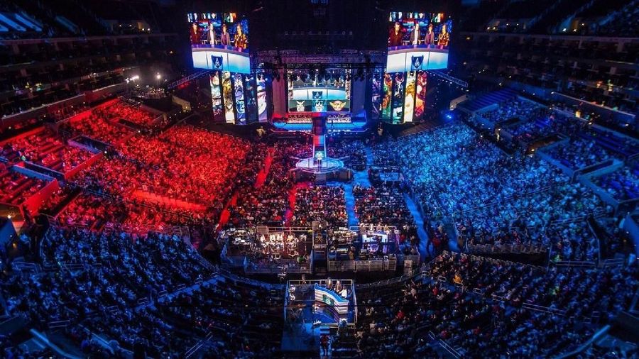 e Sport- 2018 League of Legends World (Lol E Sport)