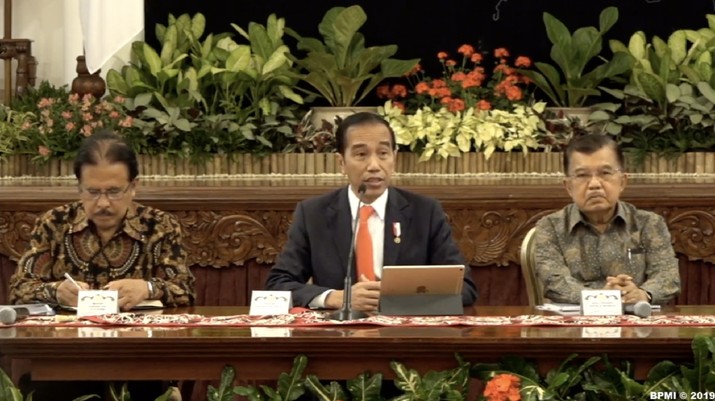 Jokowi resmi mengumumkan ibu kota pindah ke Kaltim.