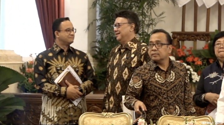 Gubernur DKI Jakarta Anies Baswedan angkat bicara soal kehebohan anggaran lem aibon.
