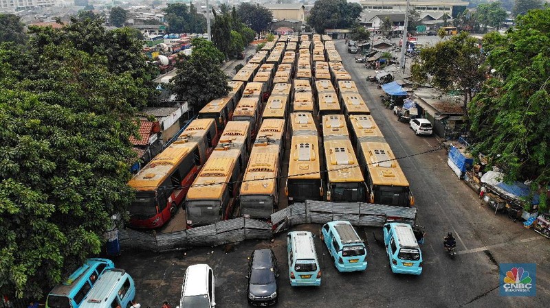 Bus legendaris tersebut merupakan generasi pertama saat Transjakarta pertama kali dijajal, 2014 silam.