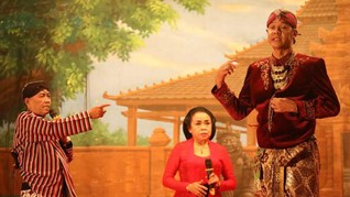 Aksi Ganjar di Panggung Ketoprak Bikin Warga Terpingkal