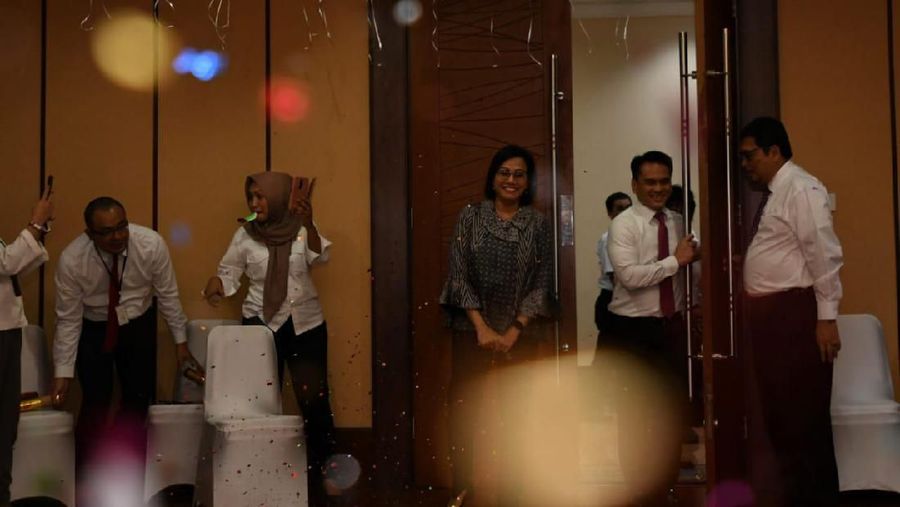 Sri Mulyani, yang merupakan Menteri Keuangan terbaik Tahun 2019 versi majalah keuangan FinanceAsia, hari ini genap berusia 57 tahun.