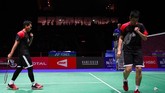 Ganda putra Indonesia Hendra Setiawan/Mohammad memperlihatkan penampilan yang pantang menyerah saat mengalahkan ganda Jepang Takuro Hoki/Yugo Kobayashi di final Kejuaraan Dunia Bulutangkis 2019. (ANTARA FOTO/Hafidz Mubarak/wpa)
