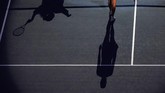 Duel Serena Williams lawan Maria Sharapova di babak pertama US Open adalah duel yang dinantikan oleh banyak orang di awal turnamen grand slam ini. (Photo by TIMOTHY A. CLARY / AFP)