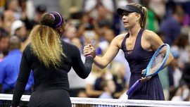 FOTO: Serena Menang, Sharapova Tumbang di US Open