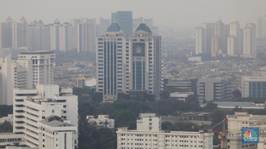 Suasana gedung bertingkat di Jakarta, Selasa (27/8/2019). (CNBC Indonesia/Andrean Kristianto)