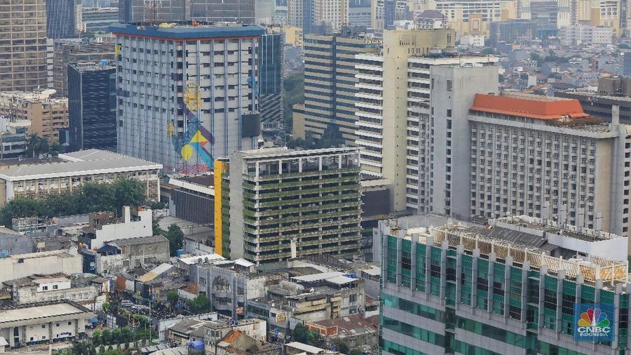 Suasana gedung bertingkat di Jakarta, Selasa (27/8/2019). (CNBC Indonesia/Andrean Kristianto)