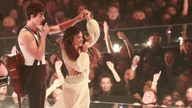 Camila Cabello dan Shawn Mendes 'Balikan' Berkat 'Senorita'