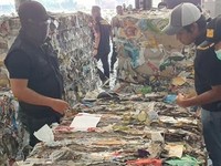 Tega! Impor Sampah RI 'Disusupi' Bekas Infus Hingga Pamper