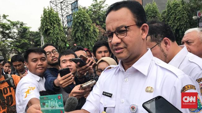 Anies: Air Kiriman dari Depok sampai Jakarta Jam 3 Sore