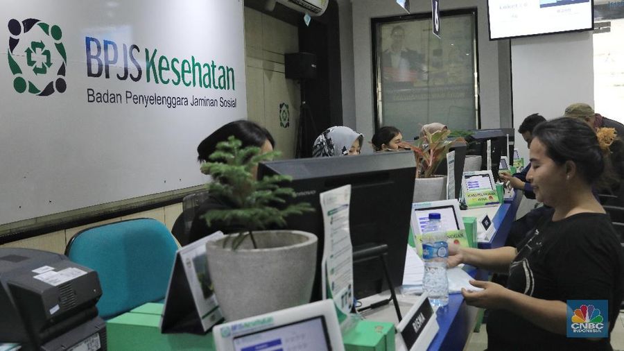 Direktur Utama BPJS Kesehatan Fahmi Idris mengakui adanya fraud atau penyimpangan di perusahaan.