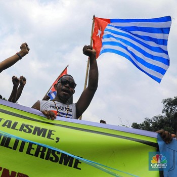 Kibarkan Bendera Bintang Kejora, Pemuda Papua Demo di Jakarta
