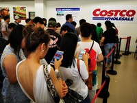 Trump Larang Delegasi Iran yang Hadiri Sidang PBB Belanja di Costco