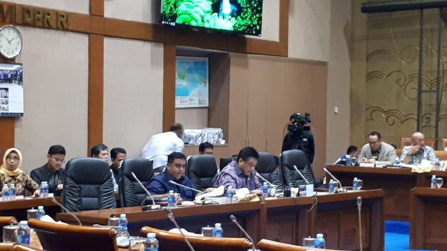 ESDM dan Komisi VII DPR RI menyepakati asumsi makro energi 2020, ada yang berubah 