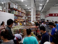 Ekonomi Loyo, Pebisnis sampai Konsumen Semua Tiarap