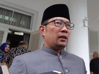 Naik KA Cepat Whoosh, Ridwan Kamil Ditanya Netizen Bayar Gak