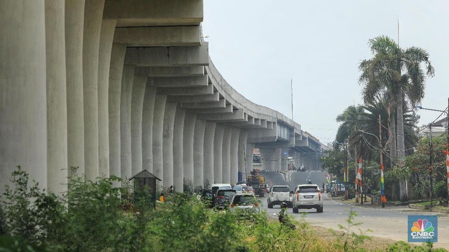 Suasana proyek Jalam Layang Non Tol Pluit, Jakarta Utara, Kamis (29/8/2019). (CNBC Indonesia/Andrean Kristianto)