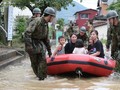 FOTO: Hujan Lebat Berujung Banjir dan Longsor di Jepang