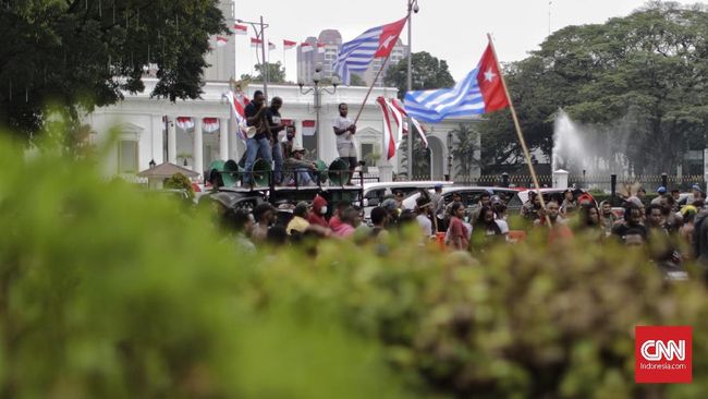 Surya Anta Jadi Tersangka Pengibaran Bendera Bintang Kejora