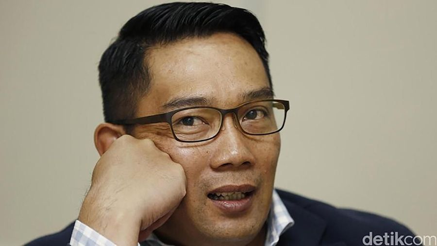 Keputusan Gubernur Jabar yang menyetujui UMK tanpa penetapan gubernur dikritik
