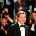 Wanita Ini Kena Tipu Brad Pitt AI, Duit Rp 13 Miliar Ludes