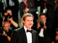 Wanita Ini Kena Tipu Brad Pitt AI, Duit Rp 13 Miliar Ludes