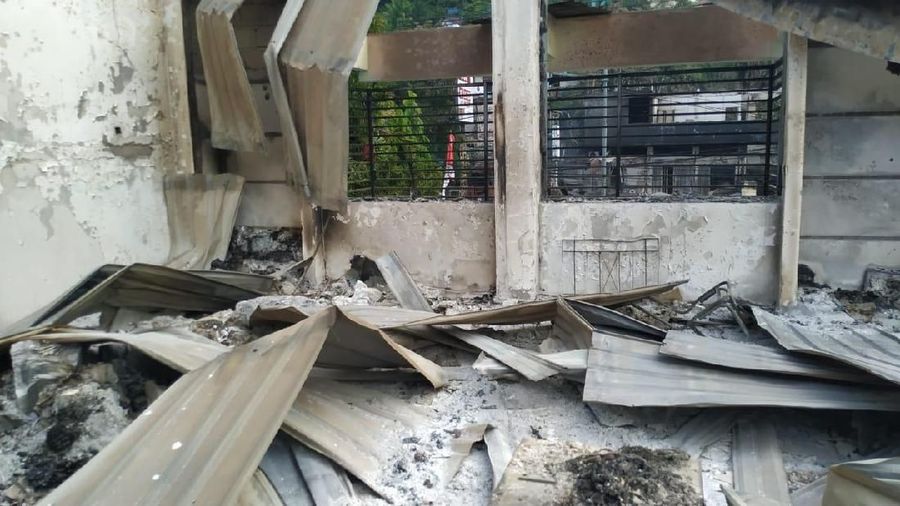 Kota Jayapura, Papua sempat lumpuh pasca aksi unjuk rasa yang berujung kericuhan.