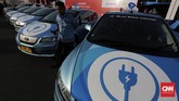 Kegiatan konvoi kendaraan bertenaga listrik ini dilaksanakan untuk memperkenalkan mobil listrik sebagai salah satu sarana mengurangi polusi udara.