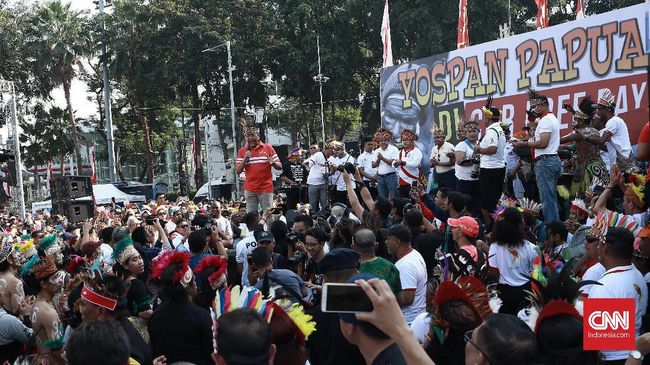 Budaya dan Atribut Papua Ramaikan Kegiatan Car Free Day